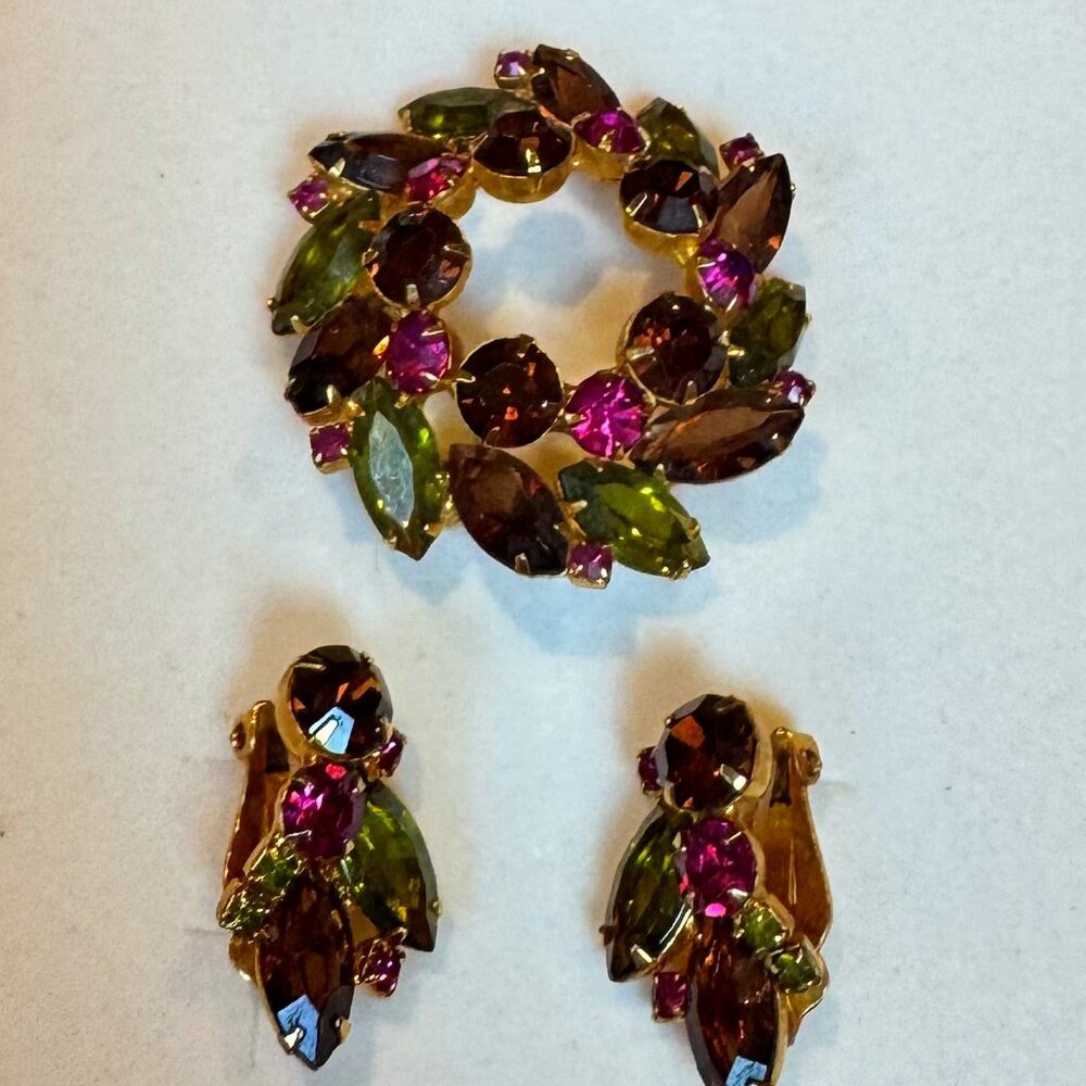 Vintage Juliana Color Crystal Rhinestone Brooch & Matching Earrings